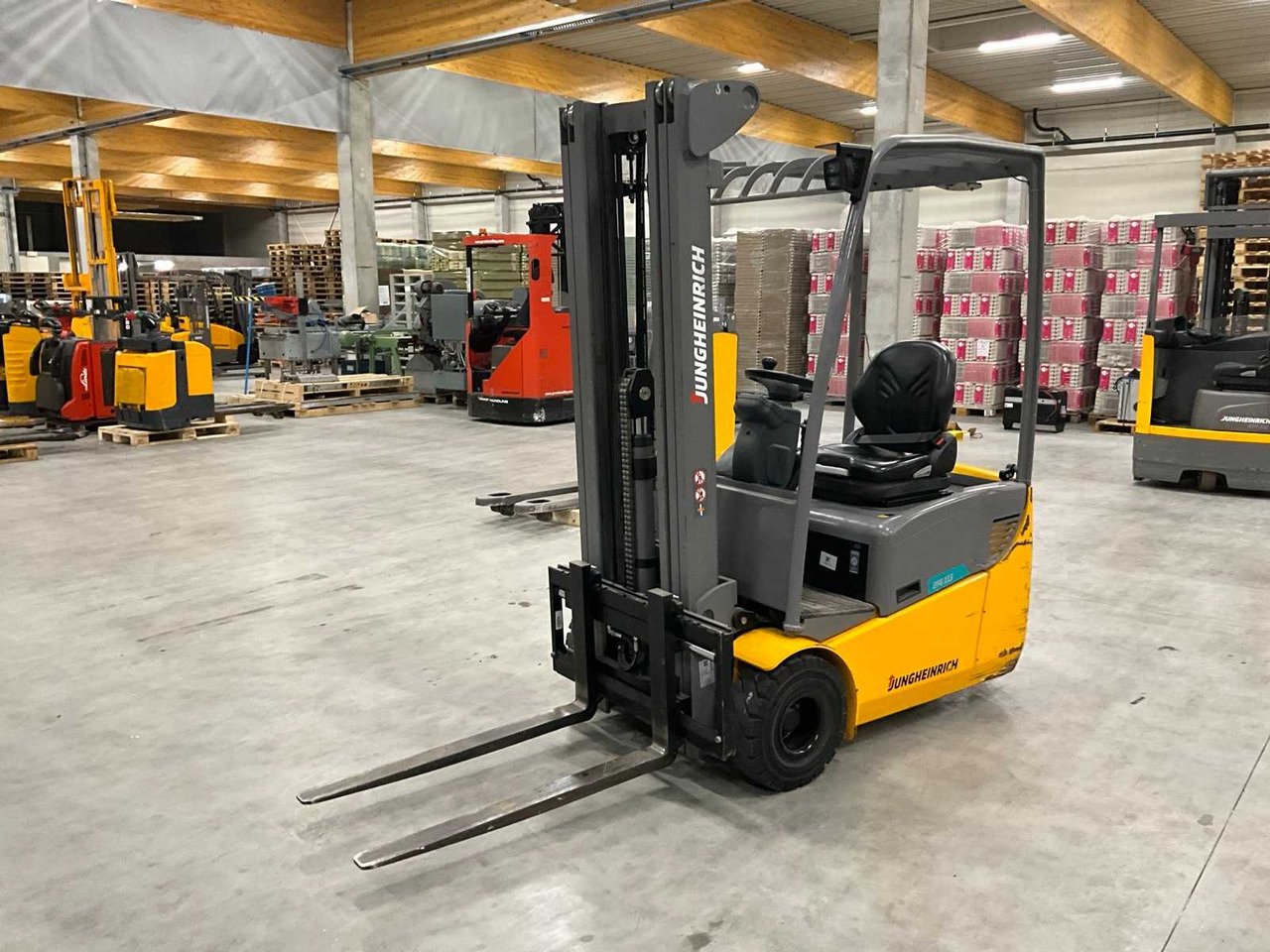 2021 JUNGHEINRICH EFG113 FORKLIFT - Forklift: picture 3 2021 JUNGHEINRICH EFG113 FORKLIFT - Forklift: picture 3