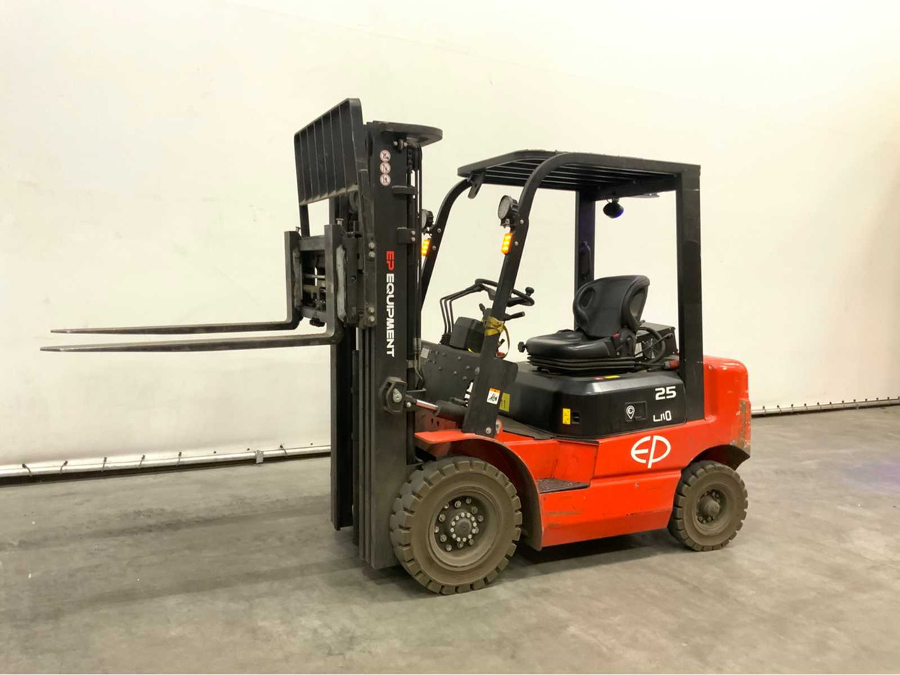 2022 EP EFL252 FORKLIFT - Forklift: picture 3 2022 EP EFL252 FORKLIFT - Forklift: picture 3