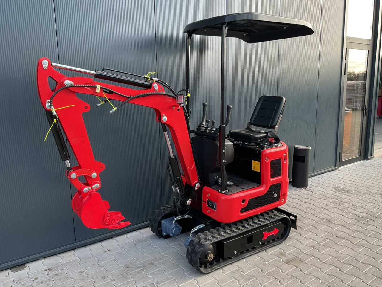 2024 RHINO-CROSS R319 MINI EXCAVATOR - Mini excavator: picture 1 2024 RHINO-CROSS R319 MINI EXCAVATOR - Mini excavator: picture 1