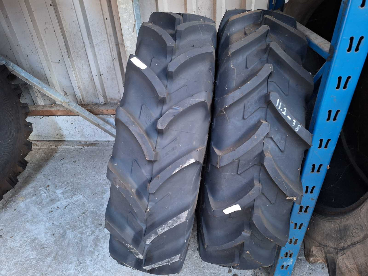 2x tractor tire Michelin 11.2-28 NEW - Wheels and tires for Farm tractor: picture 3 2x tractor tire Michelin 11.2-28 NEW - Wheels and tires for Farm tractor: picture 3