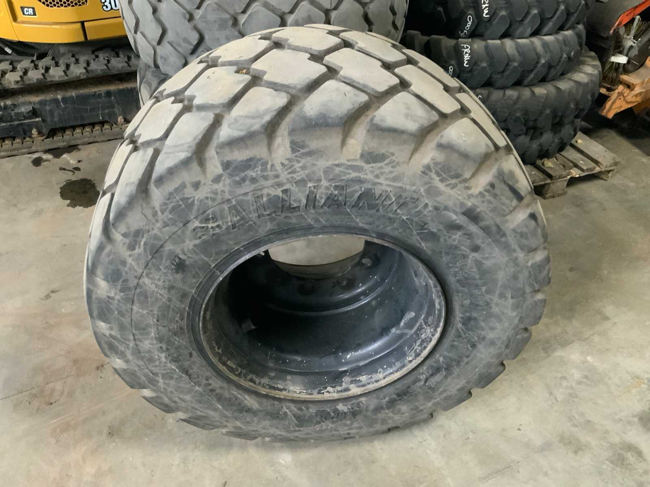 Alliance 600/50 R22.5 - Wheels and tires for Farm tractor: picture 3 Alliance 600/50 R22.5 - Wheels and tires for Farm tractor: picture 3