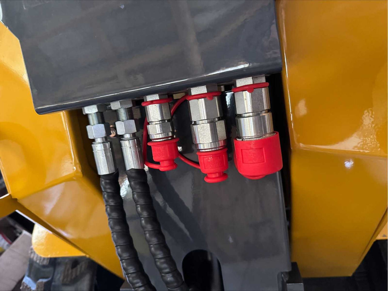 BISONTEK - 2024 - BT360 - SKID STEER LOADER - Compact track loader: picture 3 BISONTEK - 2024 - BT360 - SKID STEER LOADER - Compact track loader: picture 3