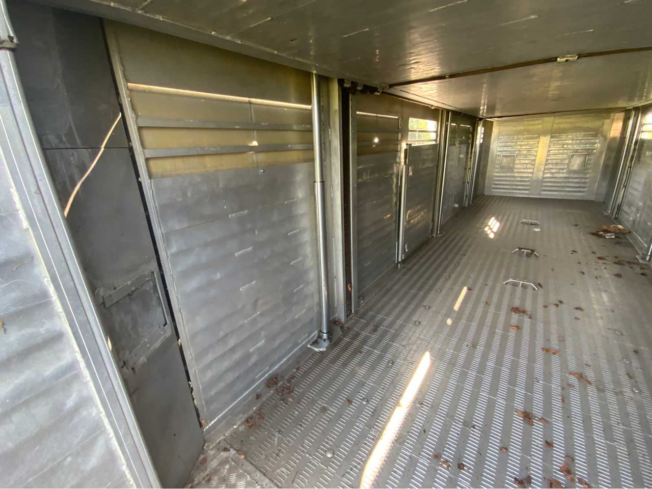 Livestock trailer Berdex AV.1018: picture 27