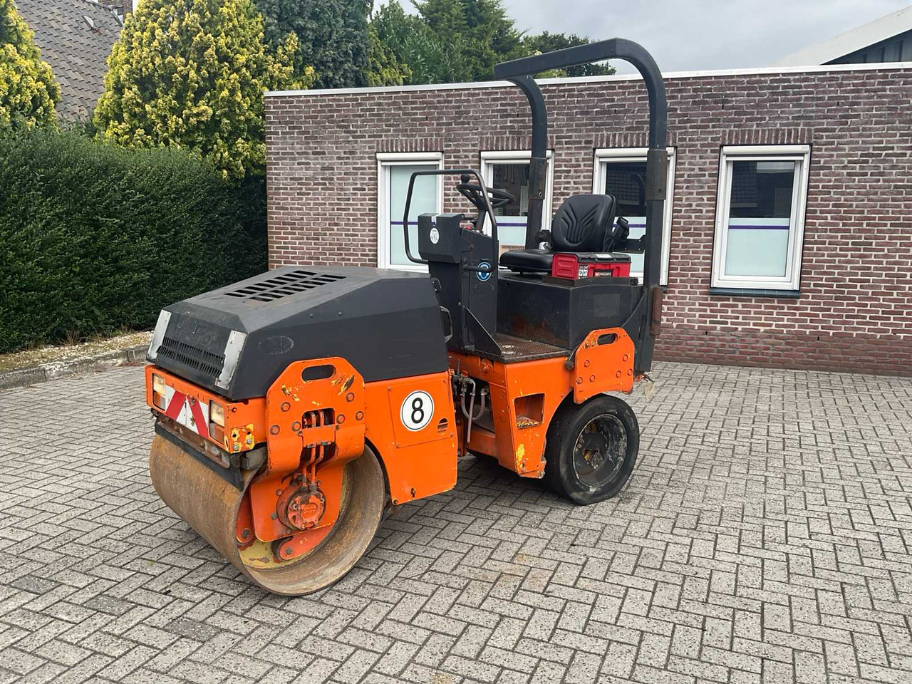 Bomag BW 100 AC-3 - Compactor: picture 1 Bomag BW 100 AC-3 - Compactor: picture 1