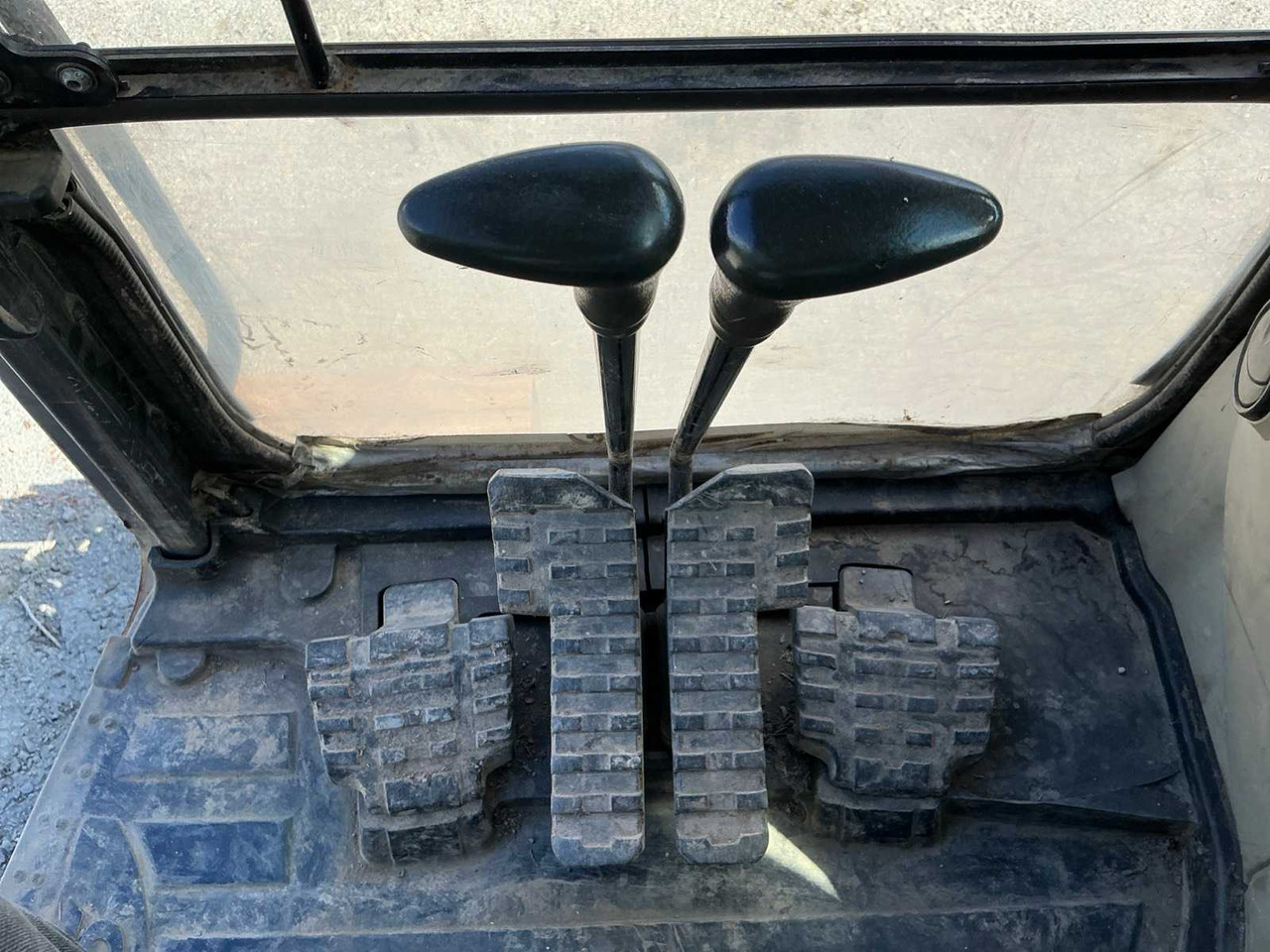 Crawler excavator Case CX145C SR: picture 30