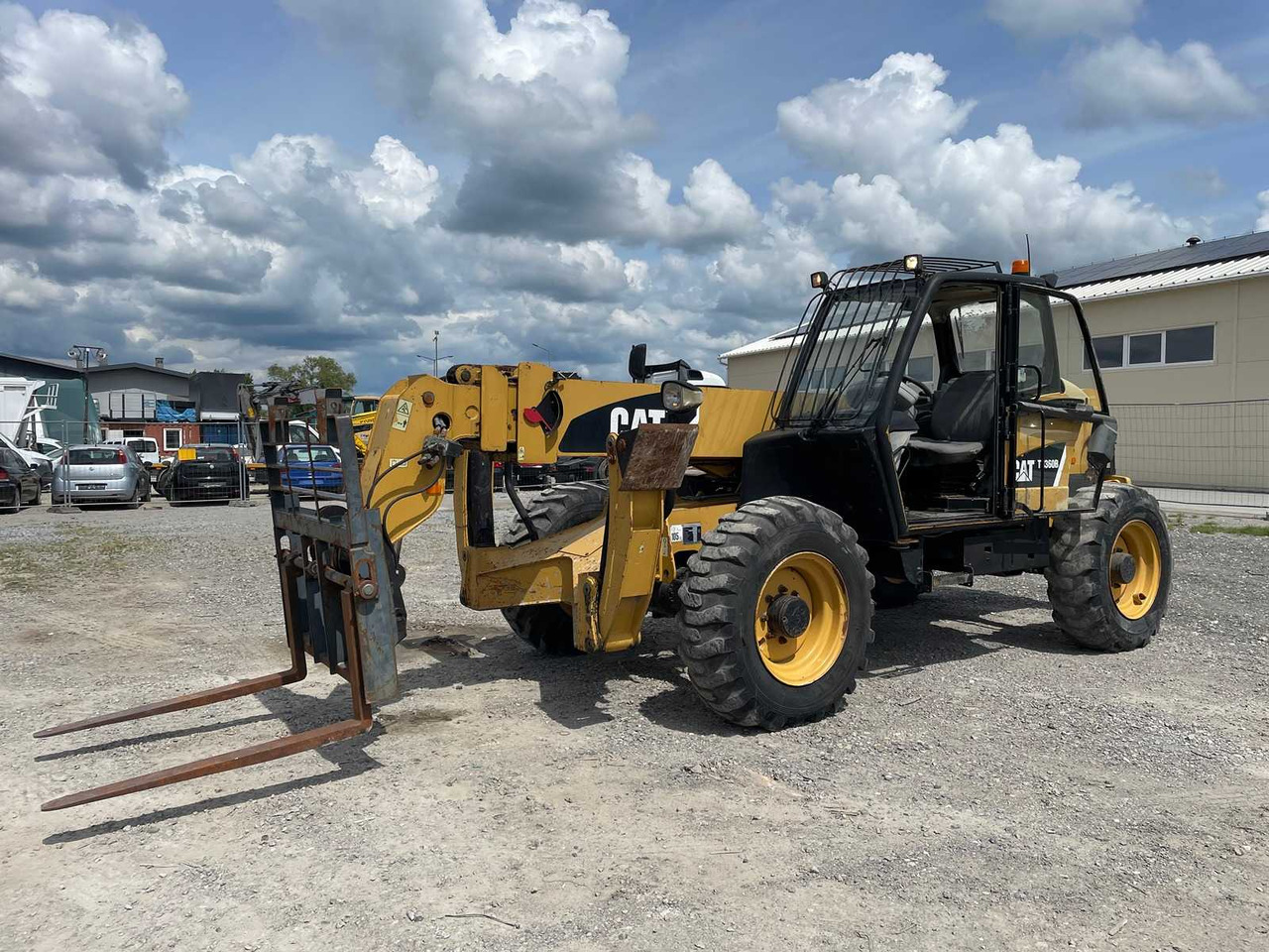 Cat - Backhoe loader: picture 2 Cat - Backhoe loader: picture 2