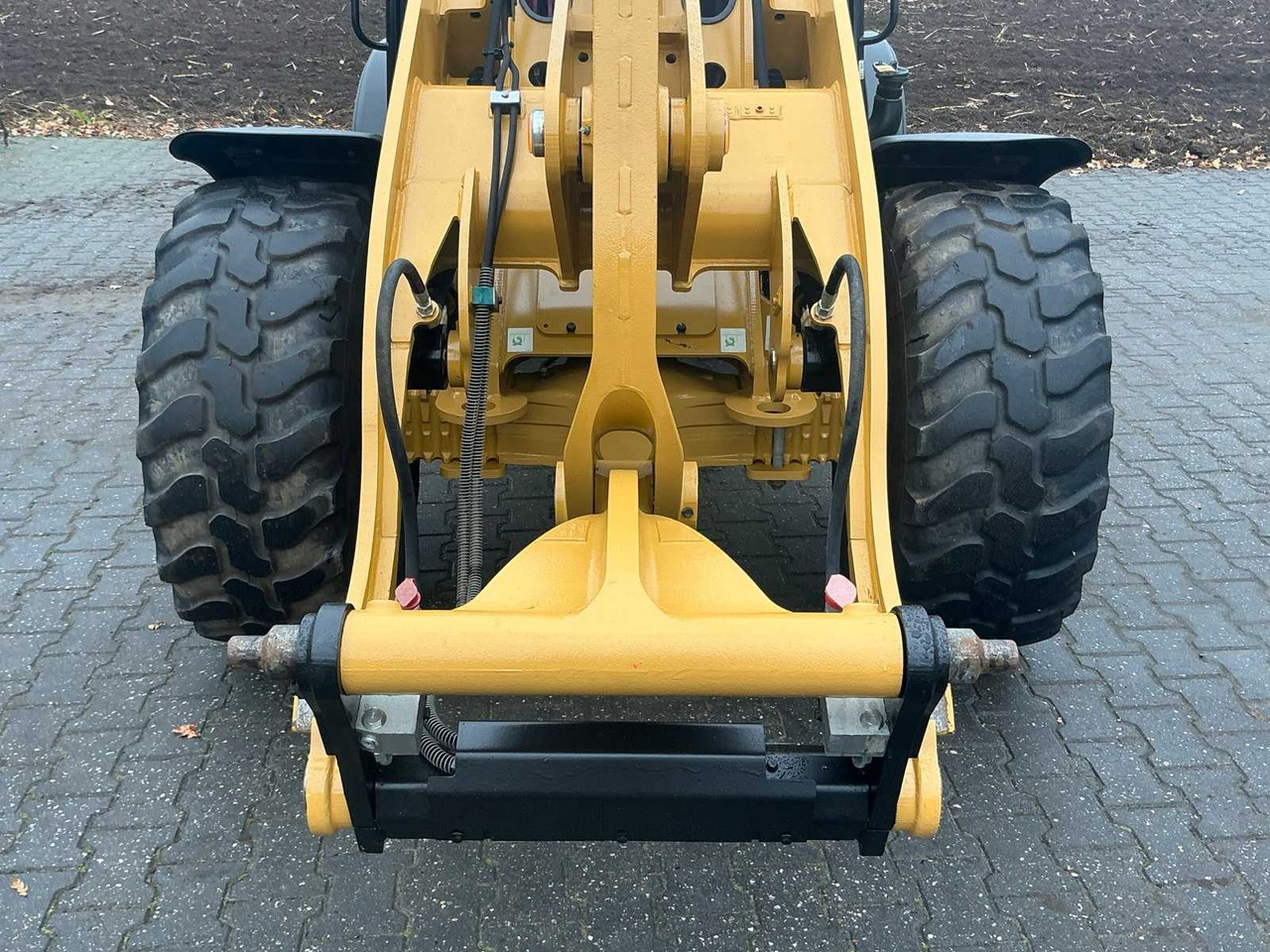 Wheel loader Caterpillar 906M: picture 10