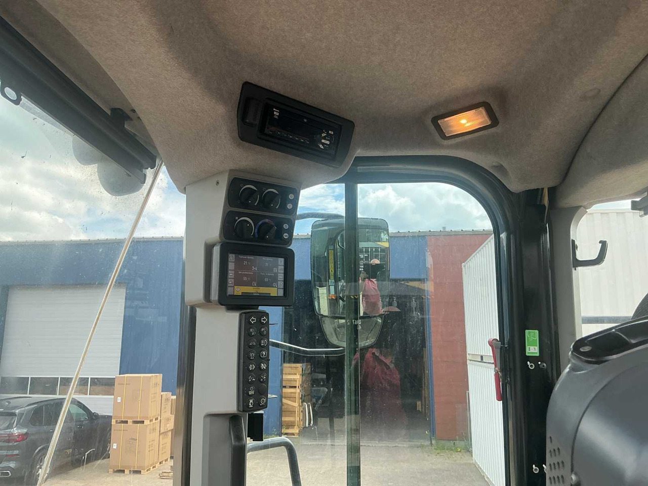 Wheel loader Caterpillar 972M XE: picture 45