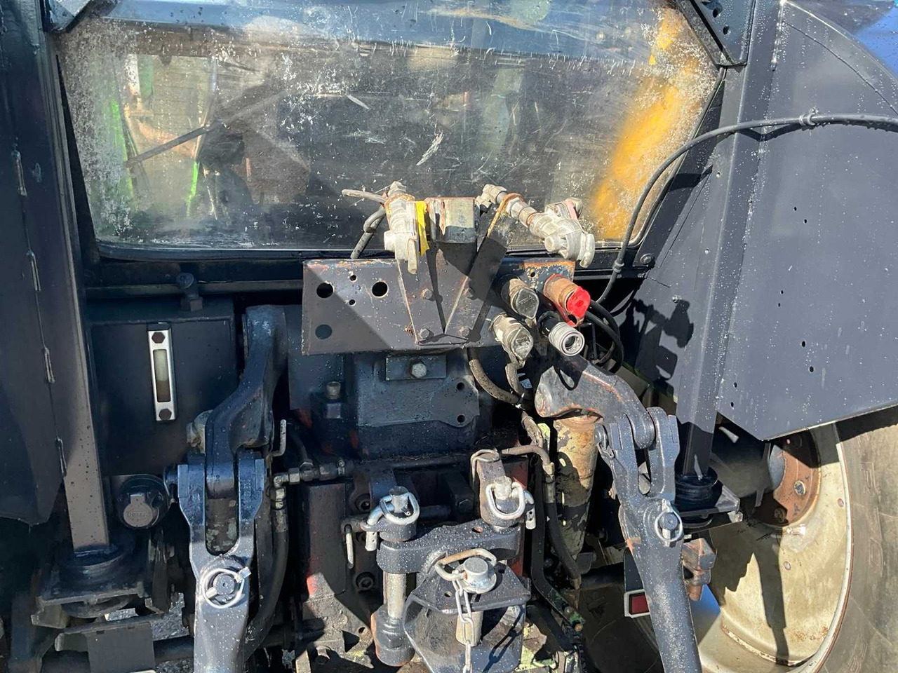 Farm tractor Deutz-fahr DX 6.30: picture 22
