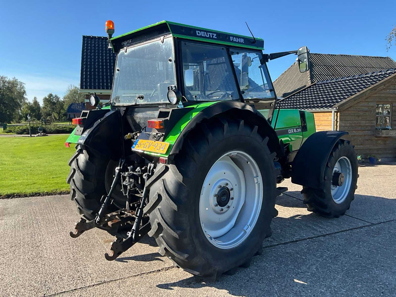 Farm tractor Deutz-fahr DX 6.30: picture 8