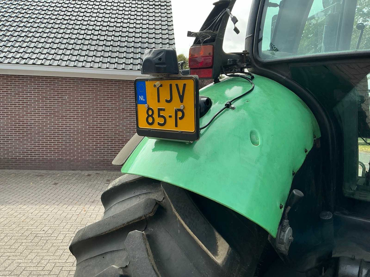 Farm tractor Deutz-fahr: picture 14
