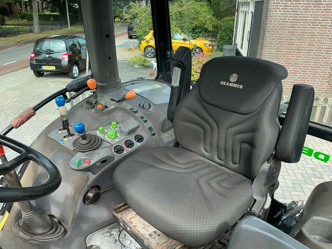 Farm tractor Deutz-fahr: picture 30
