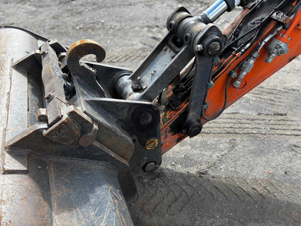 Crawler excavator Doosan DX140 LC-5: picture 20