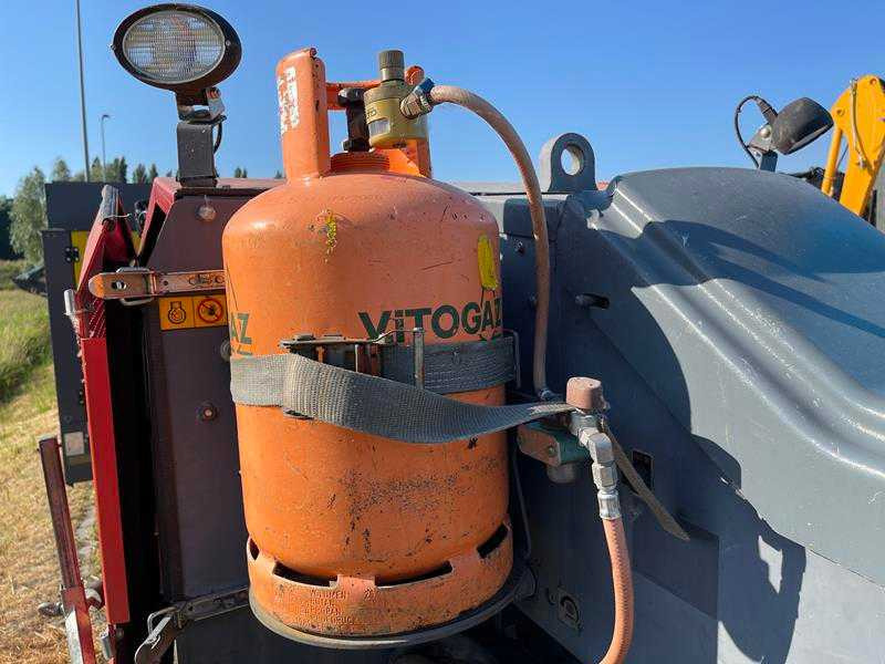 Asphalt paver Dynapac F 1200 CS: picture 8
