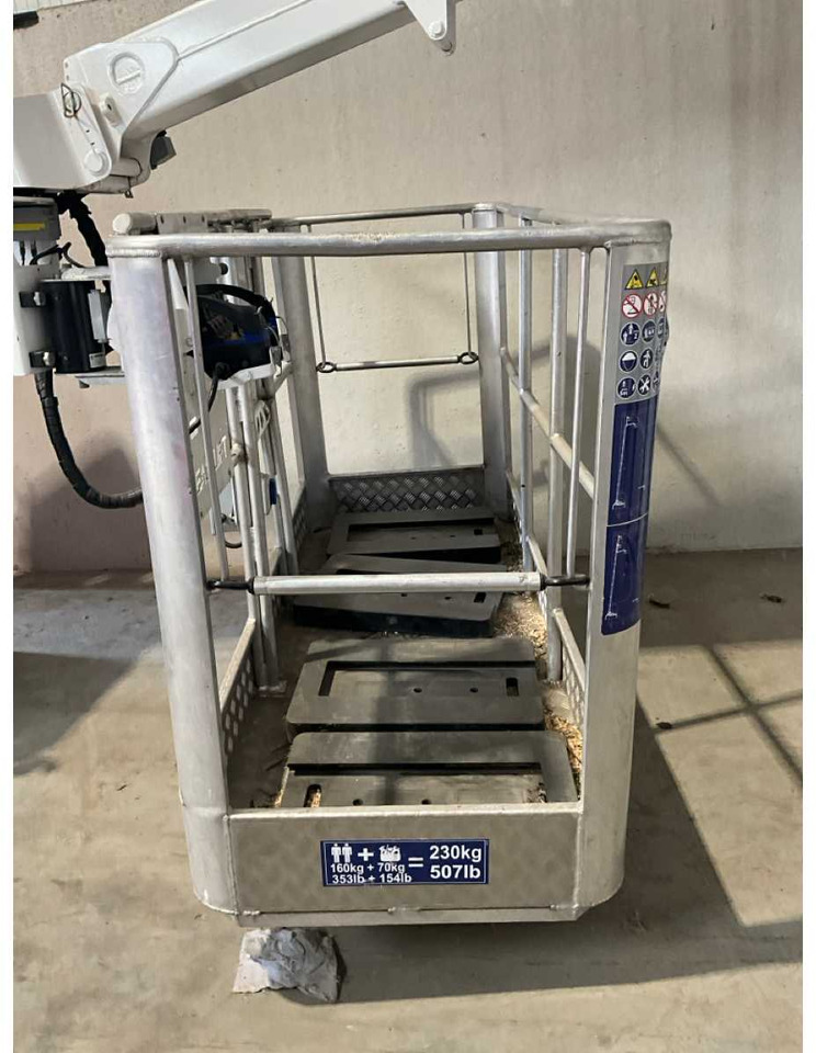 Aerial platform Easylift R300: picture 13