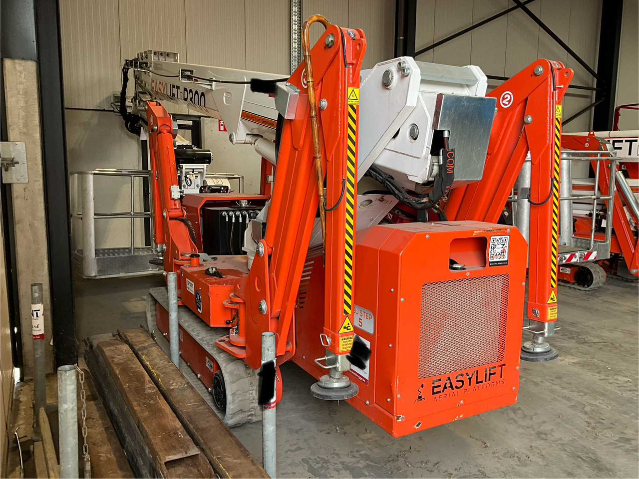 Aerial platform Easylift R300: picture 6