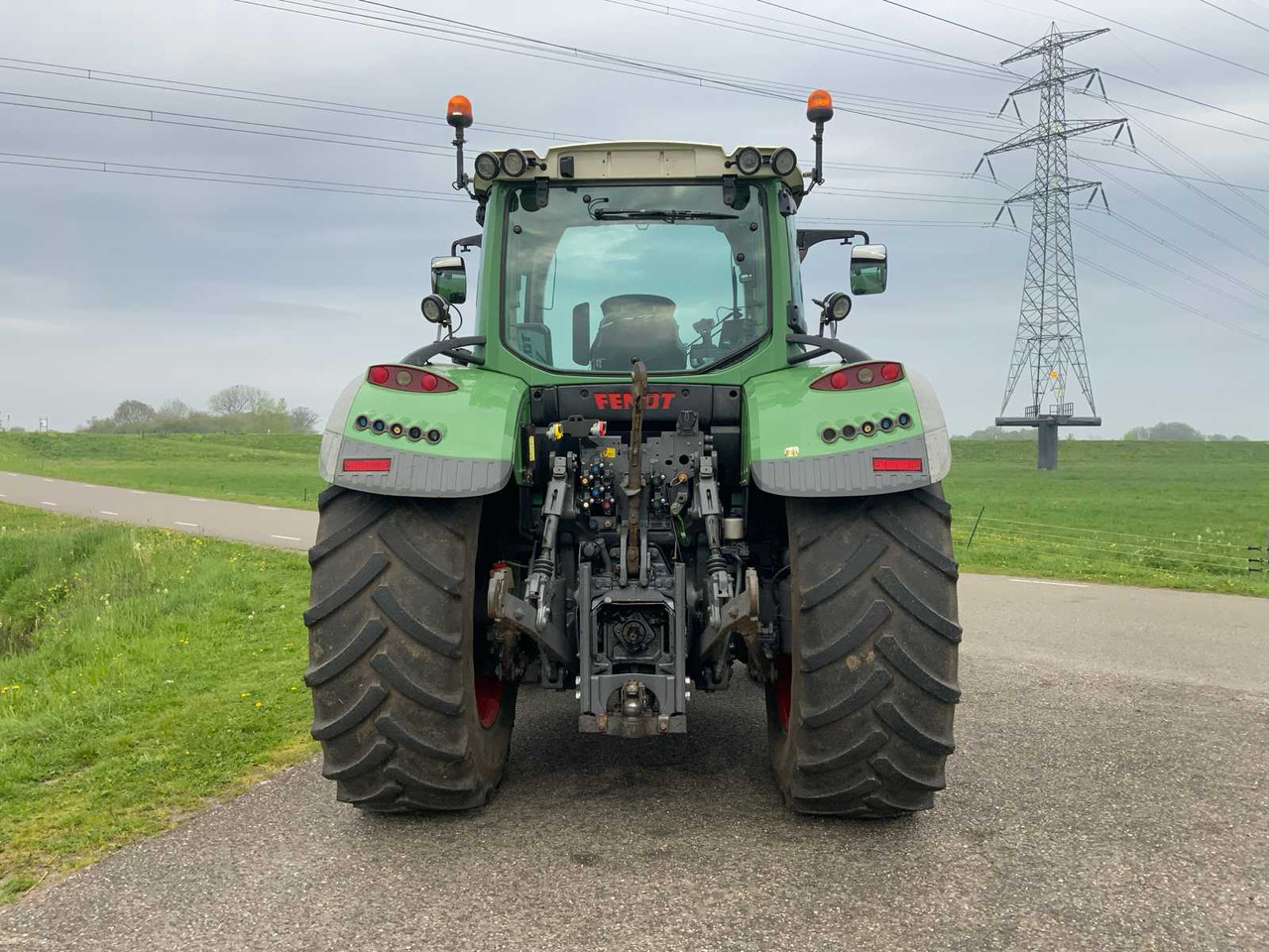 Fendt 720 Vario - Farm tractor: picture 5 Fendt 720 Vario - Farm tractor: picture 5