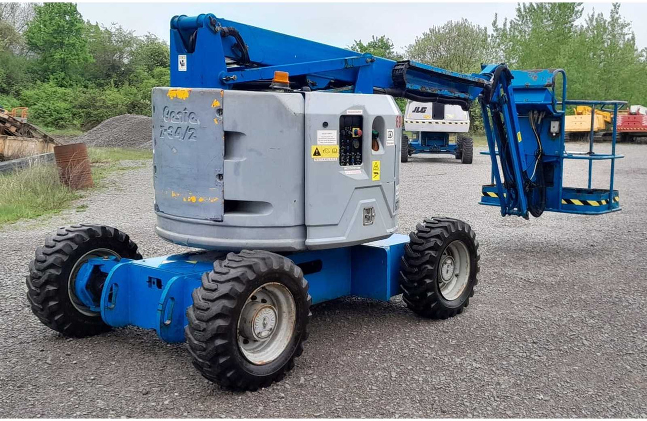 Genie Z34/22 - Aerial platform: picture 3 Genie Z34/22 - Aerial platform: picture 3