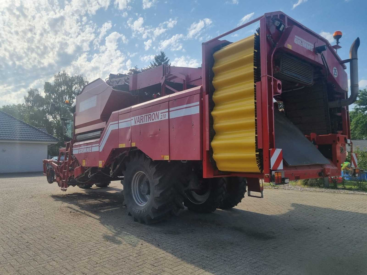 Grimme Varitron 270 - Municipal tractor: picture 4 Grimme Varitron 270 - Municipal tractor: picture 4