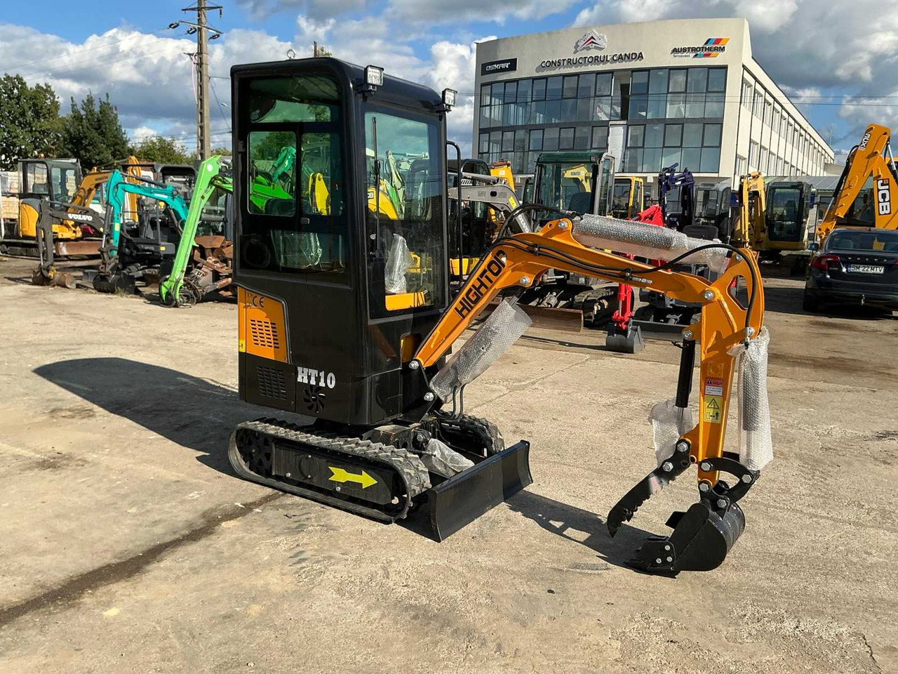 HIGH TOP - HT10 - MINI-EXCAVATOR - 2024 - Mini excavator: picture 2 HIGH TOP - HT10 - MINI-EXCAVATOR - 2024 - Mini excavator: picture 2