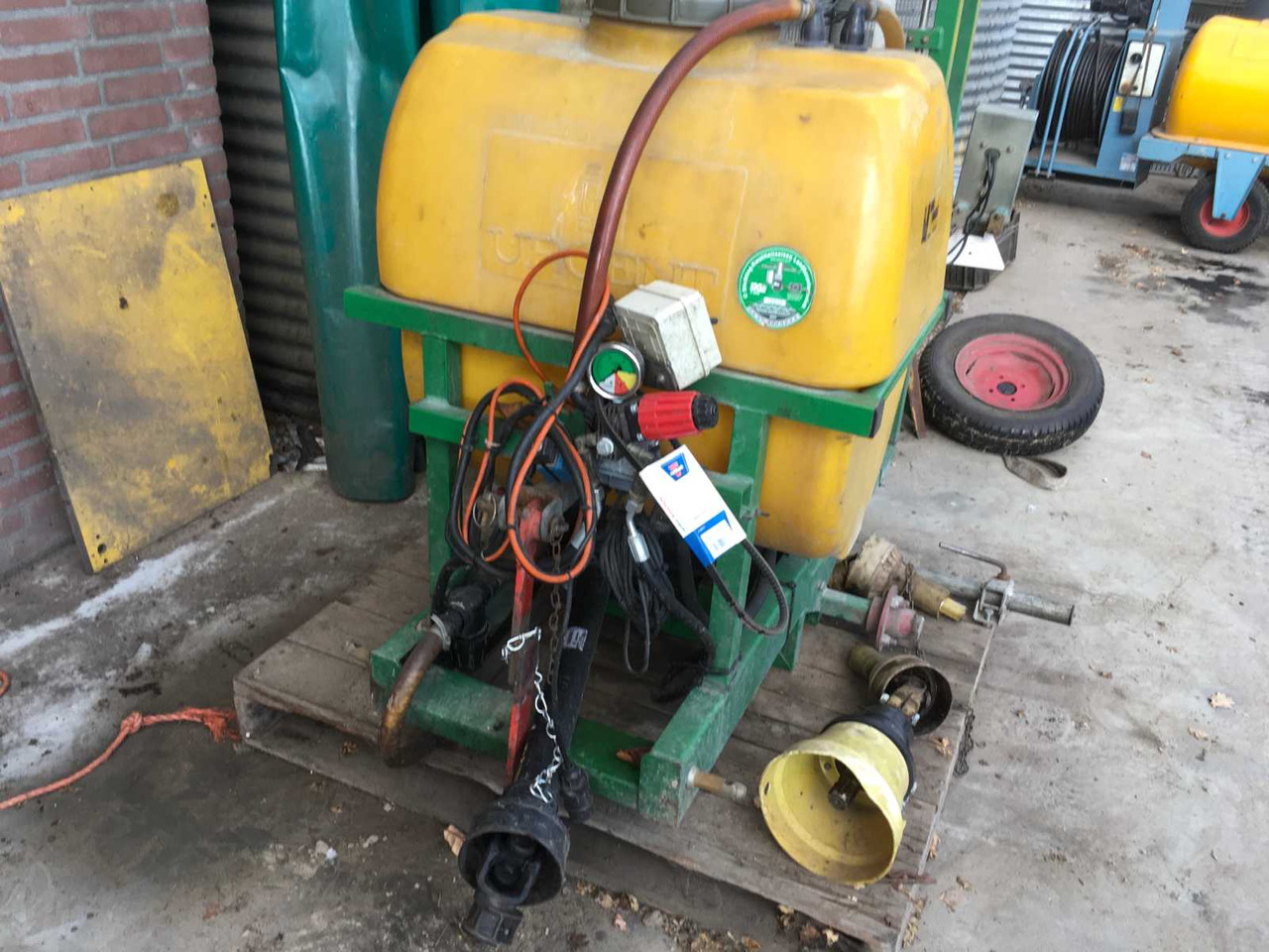 HMC URGENT - Sprayer: picture 2 HMC URGENT - Sprayer: picture 2