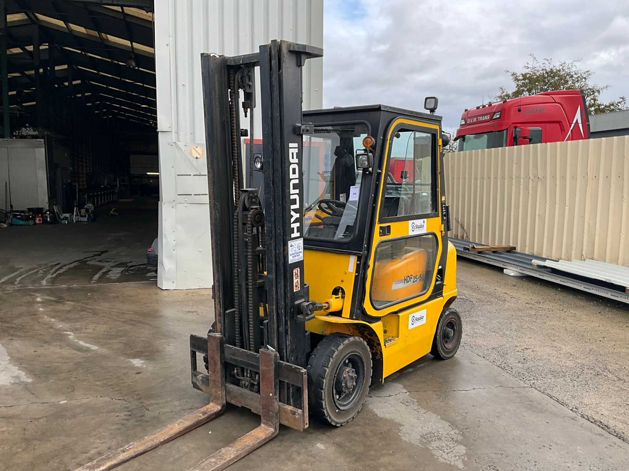 HYUNDAI HDF25-5 FORKLIFT - Forklift: picture 1 HYUNDAI HDF25-5 FORKLIFT - Forklift: picture 1