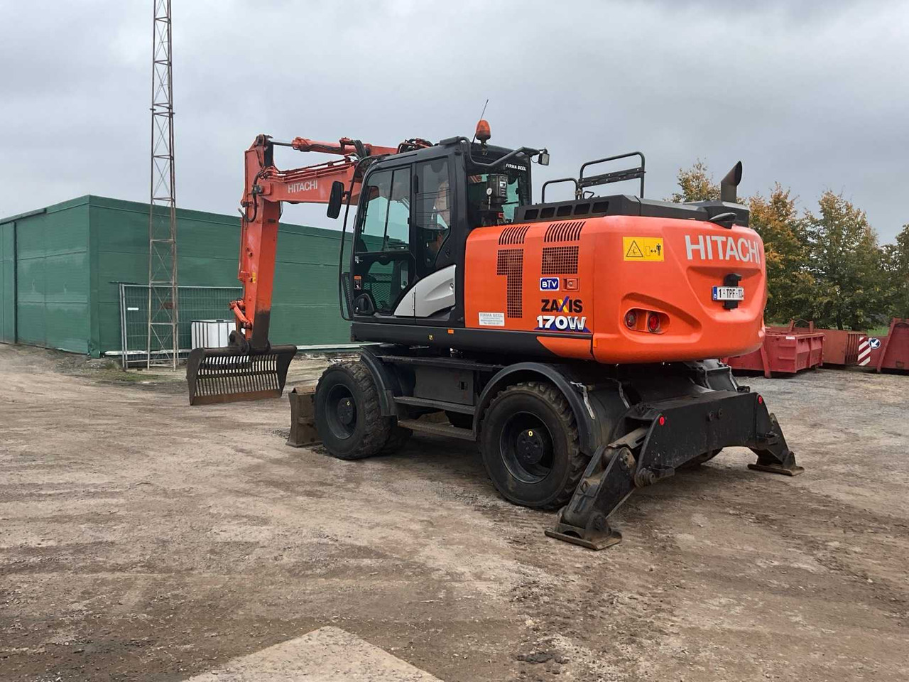 Hitachi ZAXIS 170W-6 - Wheel excavator: picture 3 Hitachi ZAXIS 170W-6 - Wheel excavator: picture 3