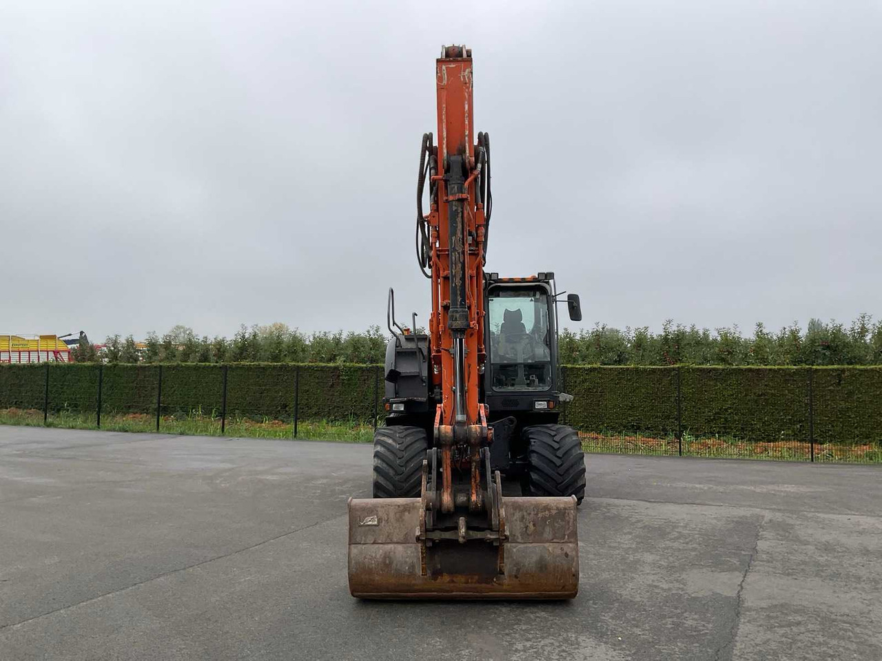 Hitachi ZX-170W-3 - Wheel excavator: picture 4 Hitachi ZX-170W-3 - Wheel excavator: picture 4