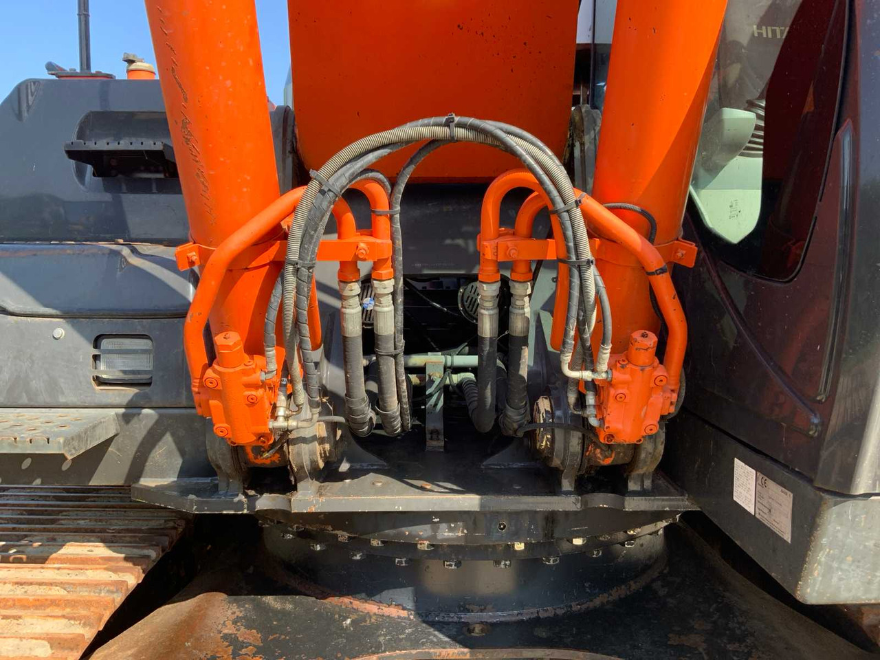 Crawler excavator Hitachi ZX350LC-5B: picture 19