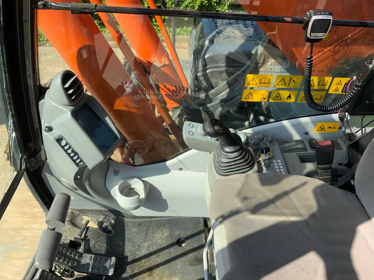 Crawler excavator Hitachi ZX350LC-5B: picture 39