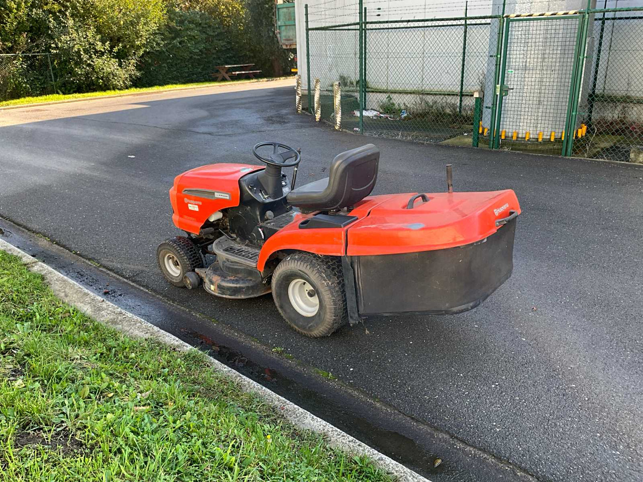 Husqvarna CTH 151T - Garden mower: picture 5 Husqvarna CTH 151T - Garden mower: picture 5