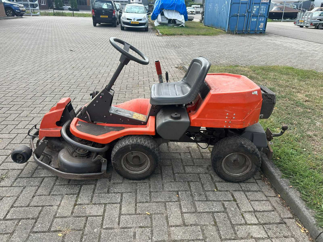 Husqvarna rider - Garden mower: picture 3 Husqvarna rider - Garden mower: picture 3