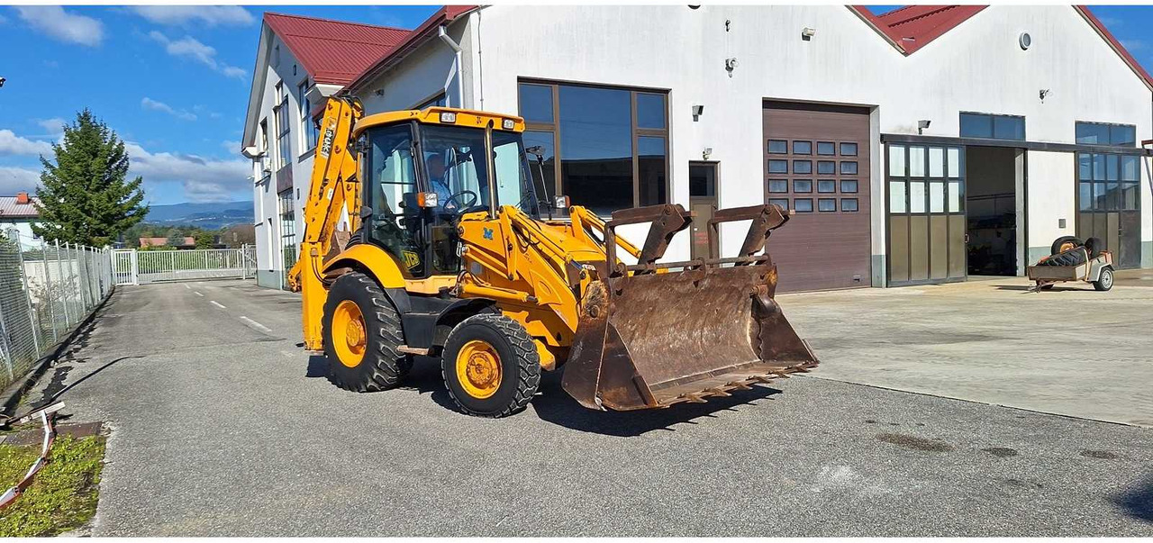 JCB - 3CX - BACKHOE LOADER - 2004 - Backhoe loader: picture 5 JCB - 3CX - BACKHOE LOADER - 2004 - Backhoe loader: picture 5