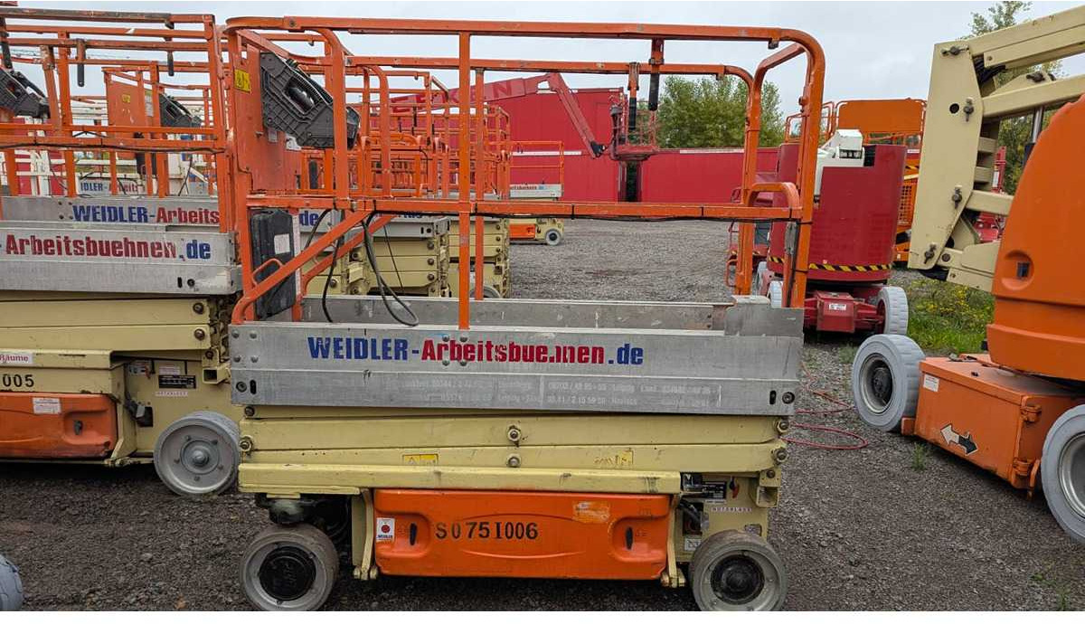 JLG - 1930ES - AERIAL WORK PLATFORMS (NO. 28368) - 2005 - Aerial platform: picture 3 JLG - 1930ES - AERIAL WORK PLATFORMS (NO. 28368) - 2005 - Aerial platform: picture 3