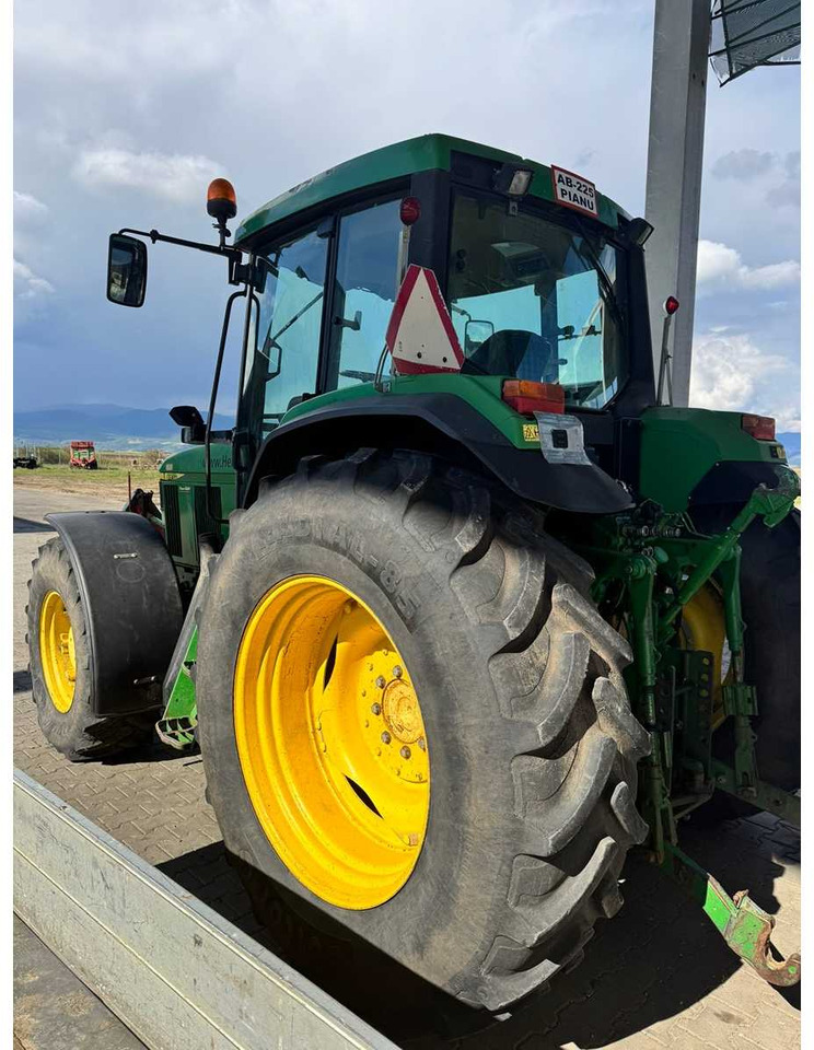 JOHN DEERE JOHN DEERE - 6910 - 4-WHEEL DRIVE TRACTOR - 1997 - Farm tractor: picture 4 JOHN DEERE JOHN DEERE - 6910 - 4-WHEEL DRIVE TRACTOR - 1997 - Farm tractor: picture 4
