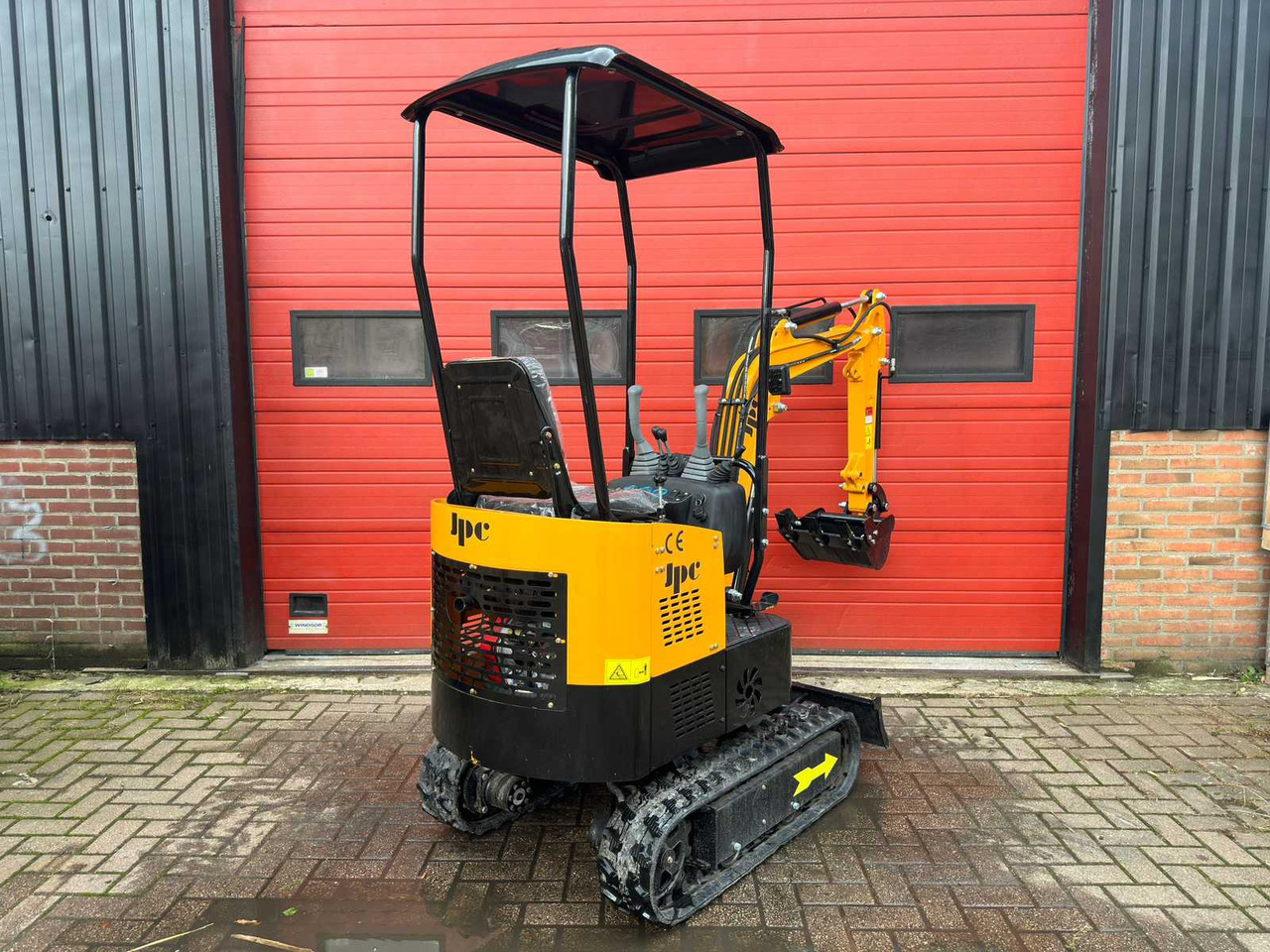 JPC HT12 - Mini excavator: picture 5 JPC HT12 - Mini excavator: picture 5