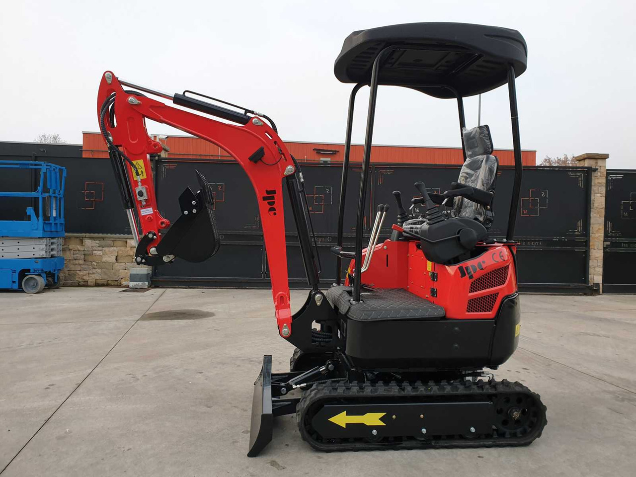 JPC - Mini excavator: picture 2 JPC - Mini excavator: picture 2