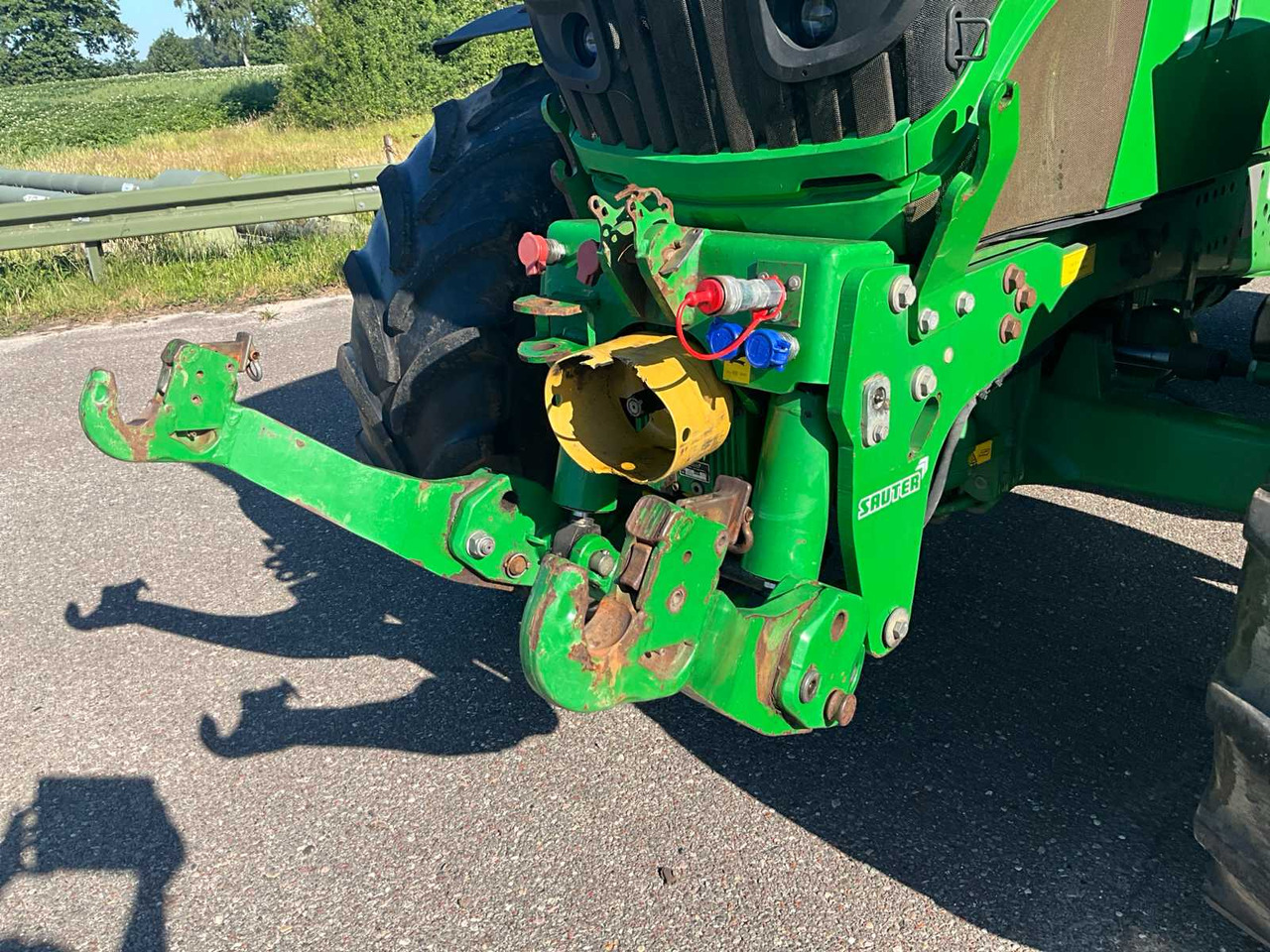Farm tractor John deere 6170 R: picture 11