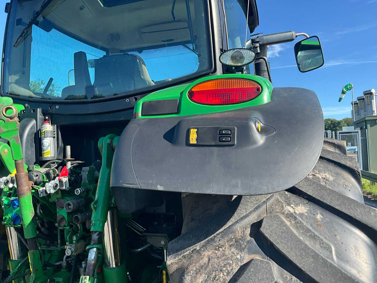 Farm tractor John deere 6170 R: picture 21