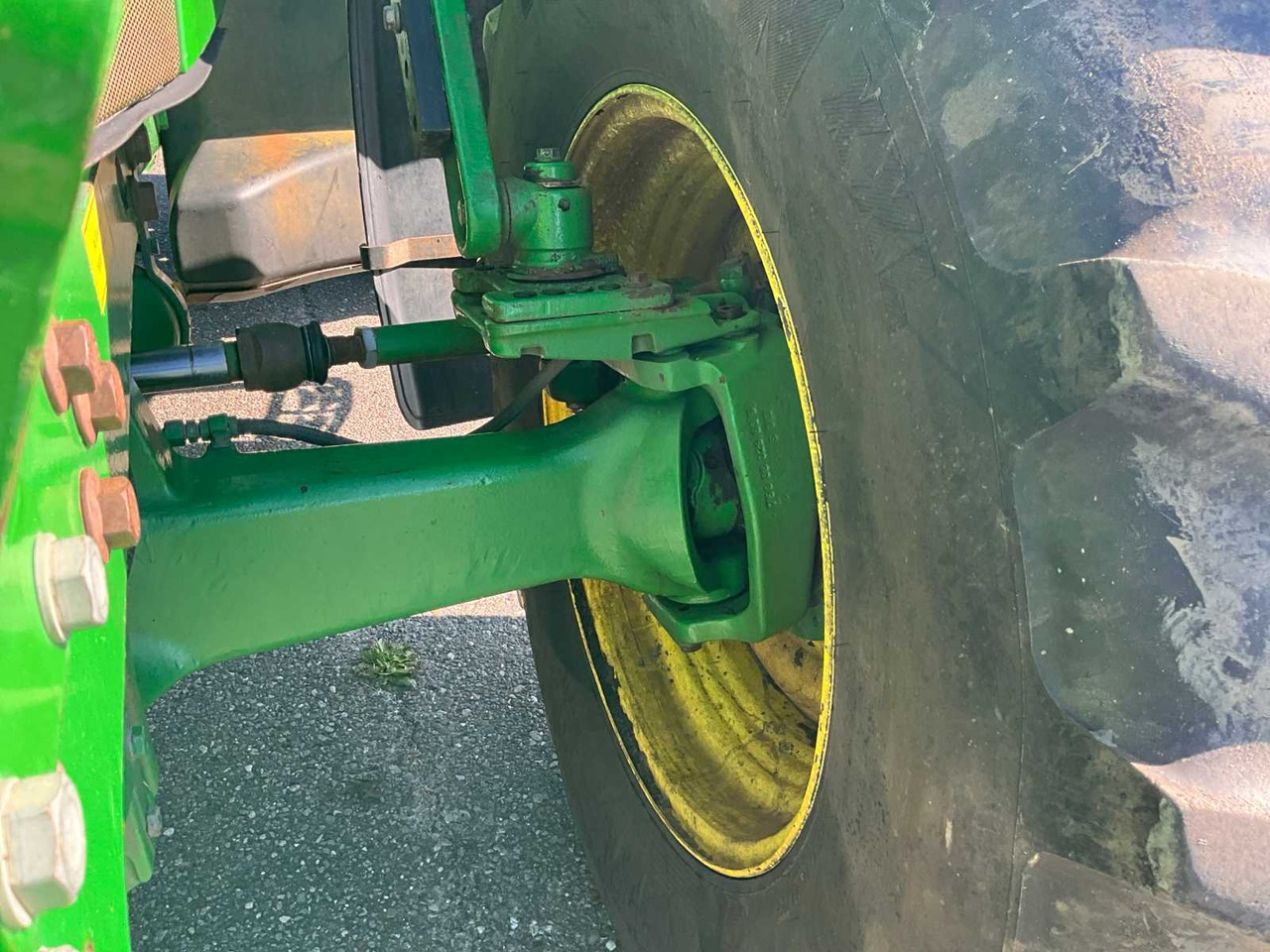 Farm tractor John deere 6170 R: picture 14