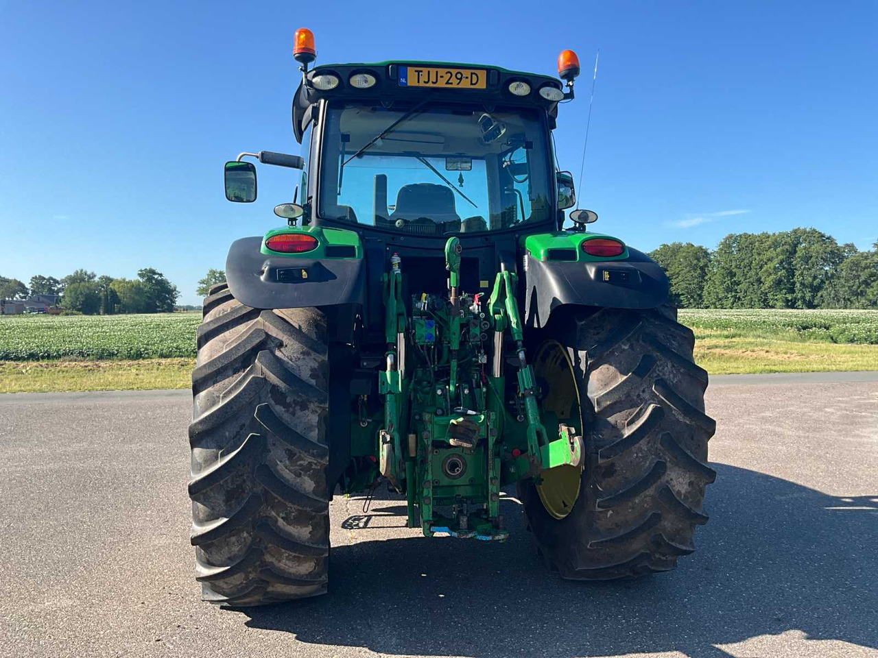 Farm tractor John deere 6170 R: picture 7