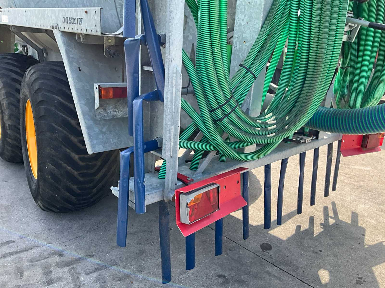Slurry tanker Joskin 140TS-I: picture 20