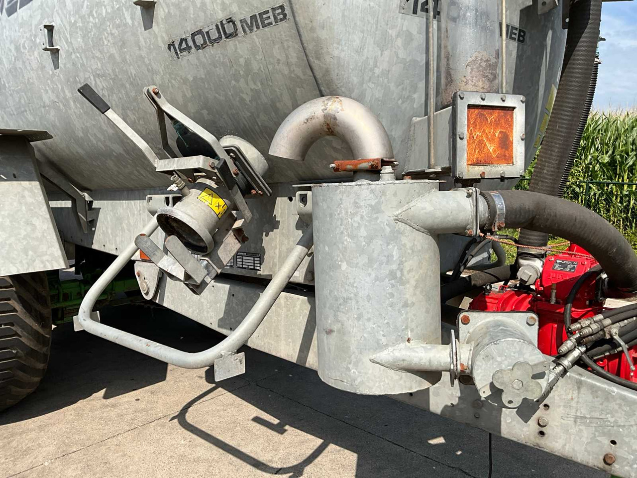Slurry tanker Joskin 140TS-I: picture 11
