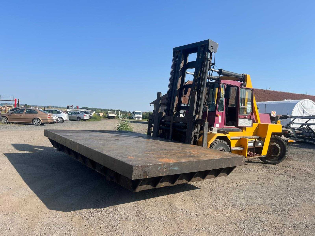 KLIPPAN HYTT AB - HEAVY-DUTY DIESEL FORKLIFT 16T - 1990 - Forklift: picture 3 KLIPPAN HYTT AB - HEAVY-DUTY DIESEL FORKLIFT 16T - 1990 - Forklift: picture 3