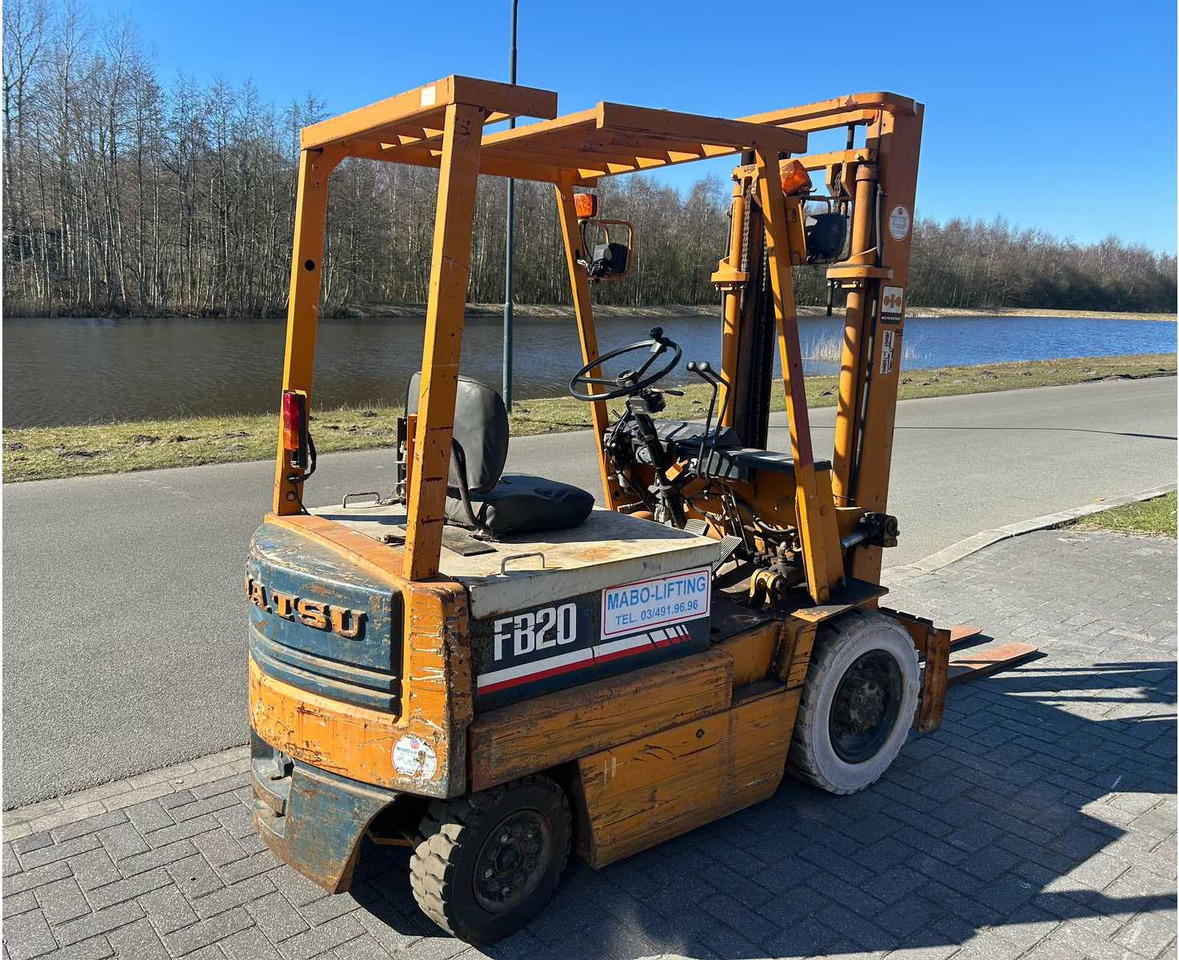 KOMATSU FB20-3 FORKLIFT - Forklift: picture 4 KOMATSU FB20-3 FORKLIFT - Forklift: picture 4