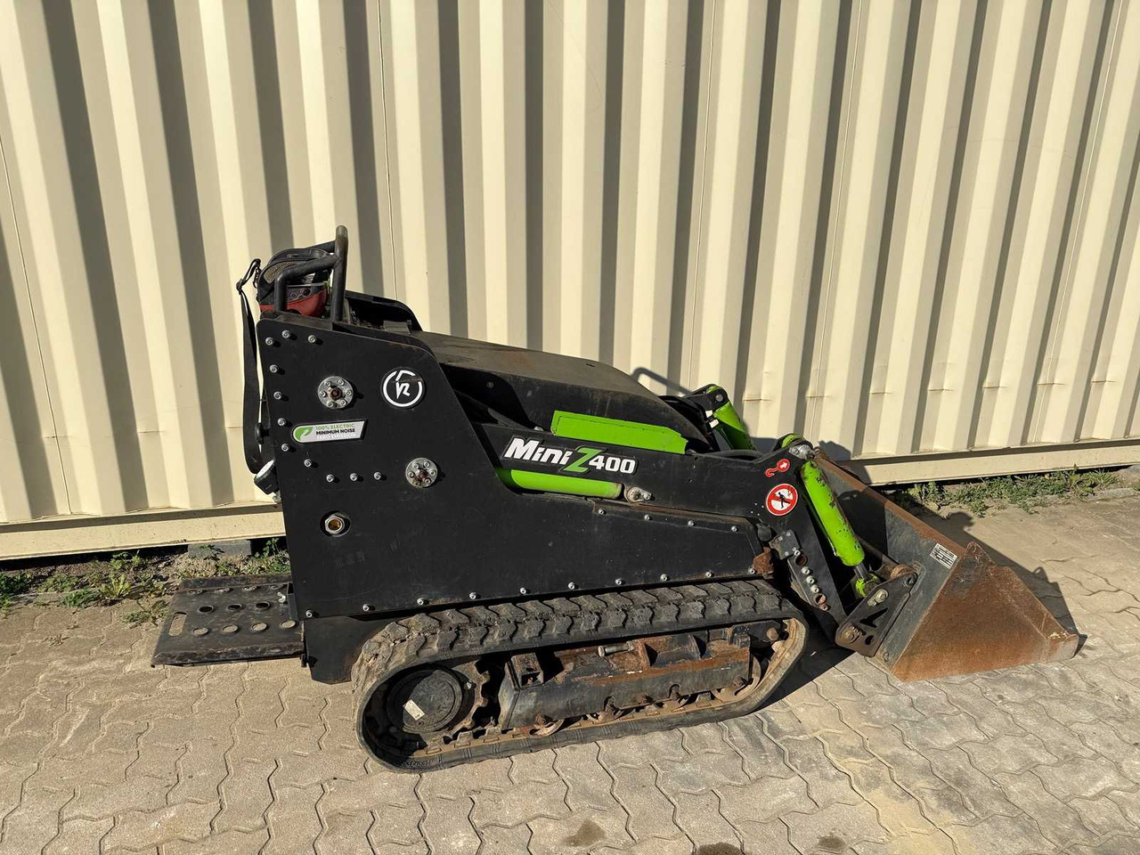 KOVACO - MINI Z400 - 2022 - SKID STEER LOADERS - Compact track loader: picture 4 KOVACO - MINI Z400 - 2022 - SKID STEER LOADERS - Compact track loader: picture 4