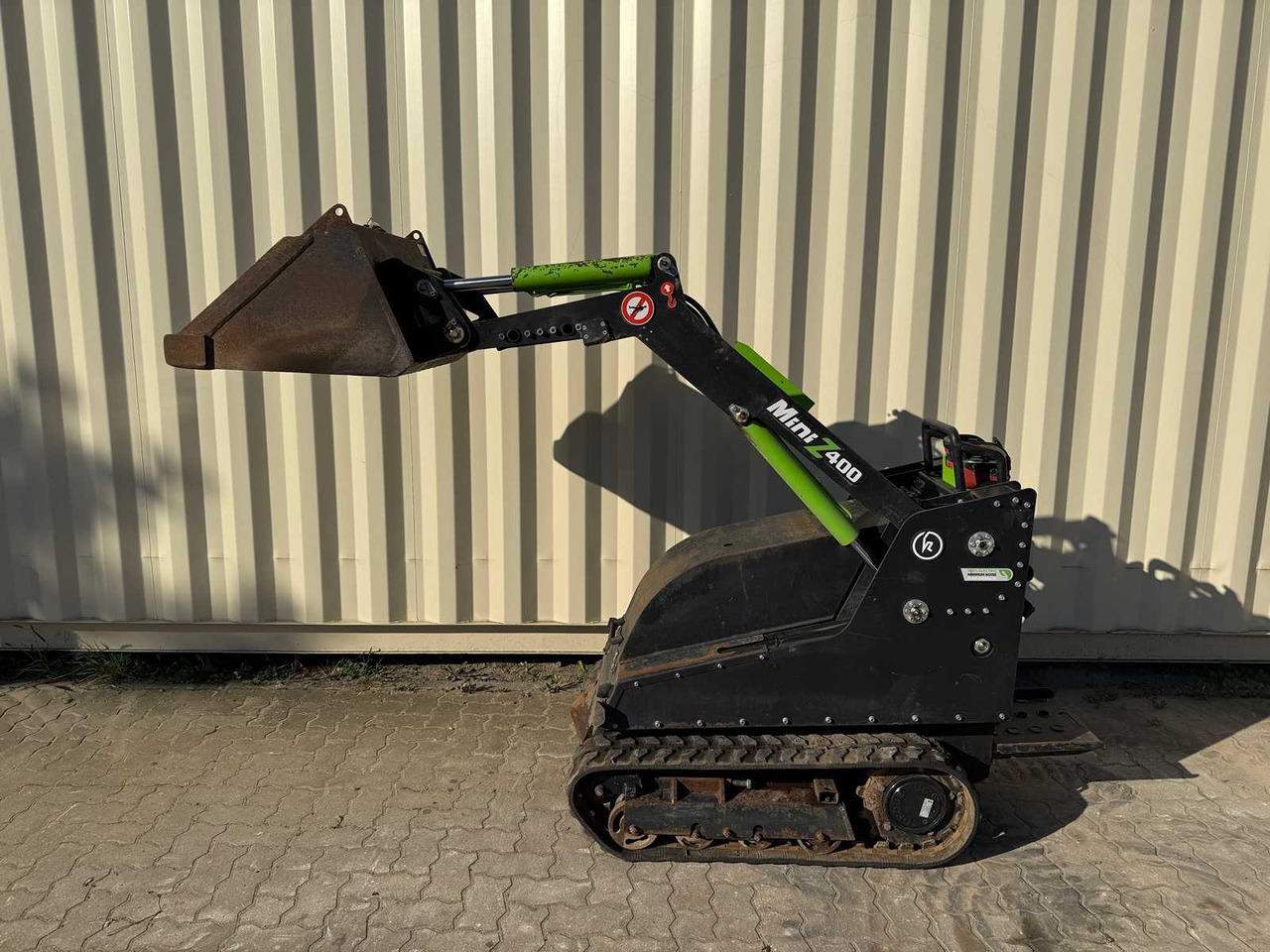 KOVACO - MINI Z400 - 2022 - SKID STEER LOADERS - Compact track loader: picture 1 KOVACO - MINI Z400 - 2022 - SKID STEER LOADERS - Compact track loader: picture 1