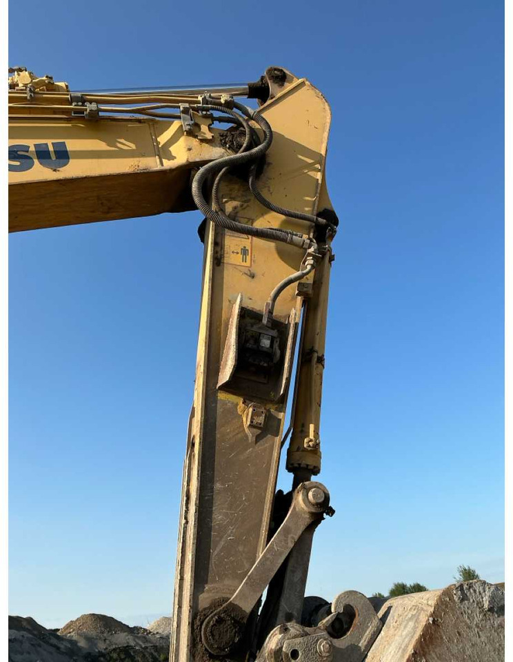 Crawler excavator Komatsu HB215 Hybrid: picture 18