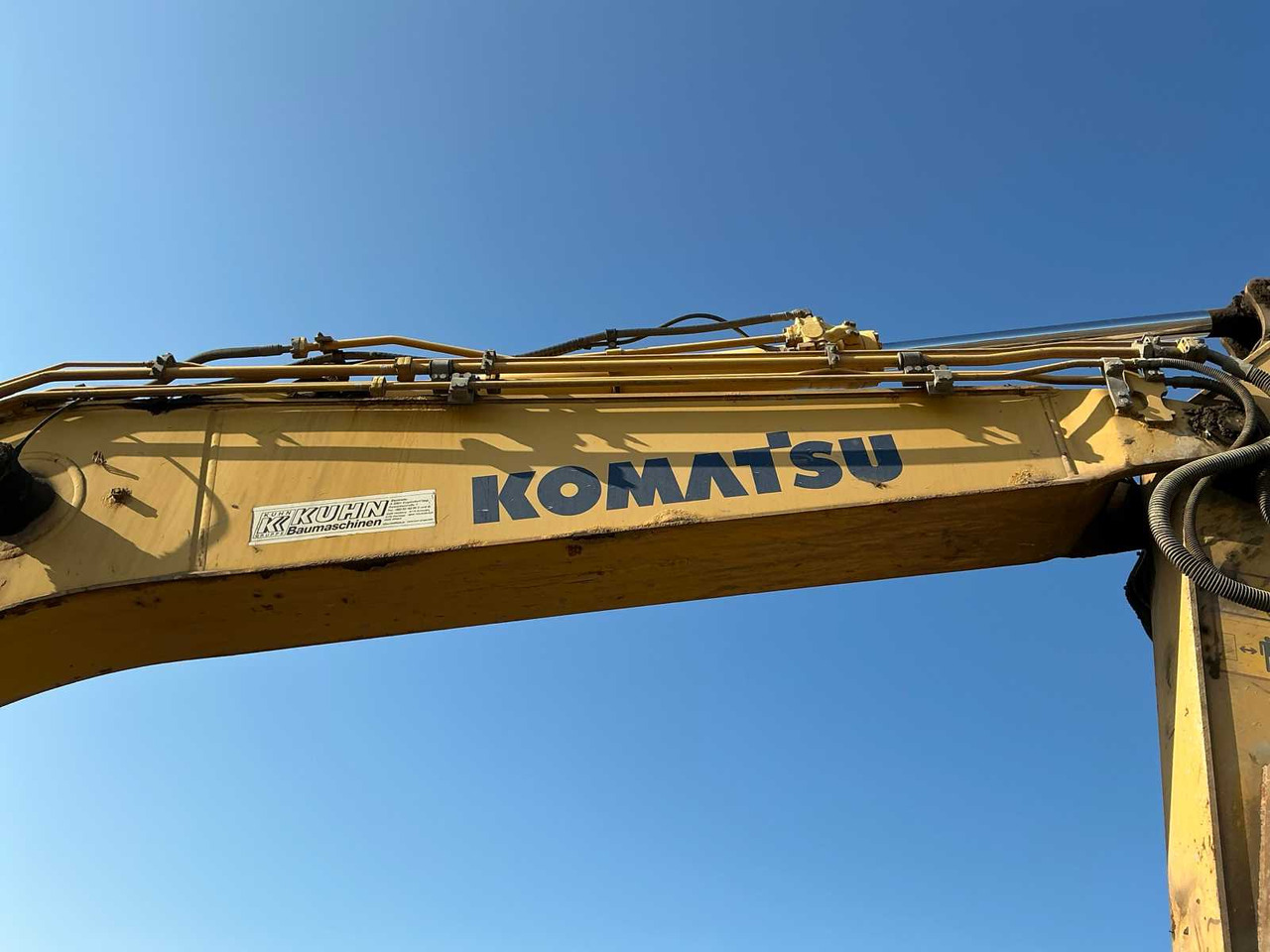 Crawler excavator Komatsu HB215 Hybrid: picture 19