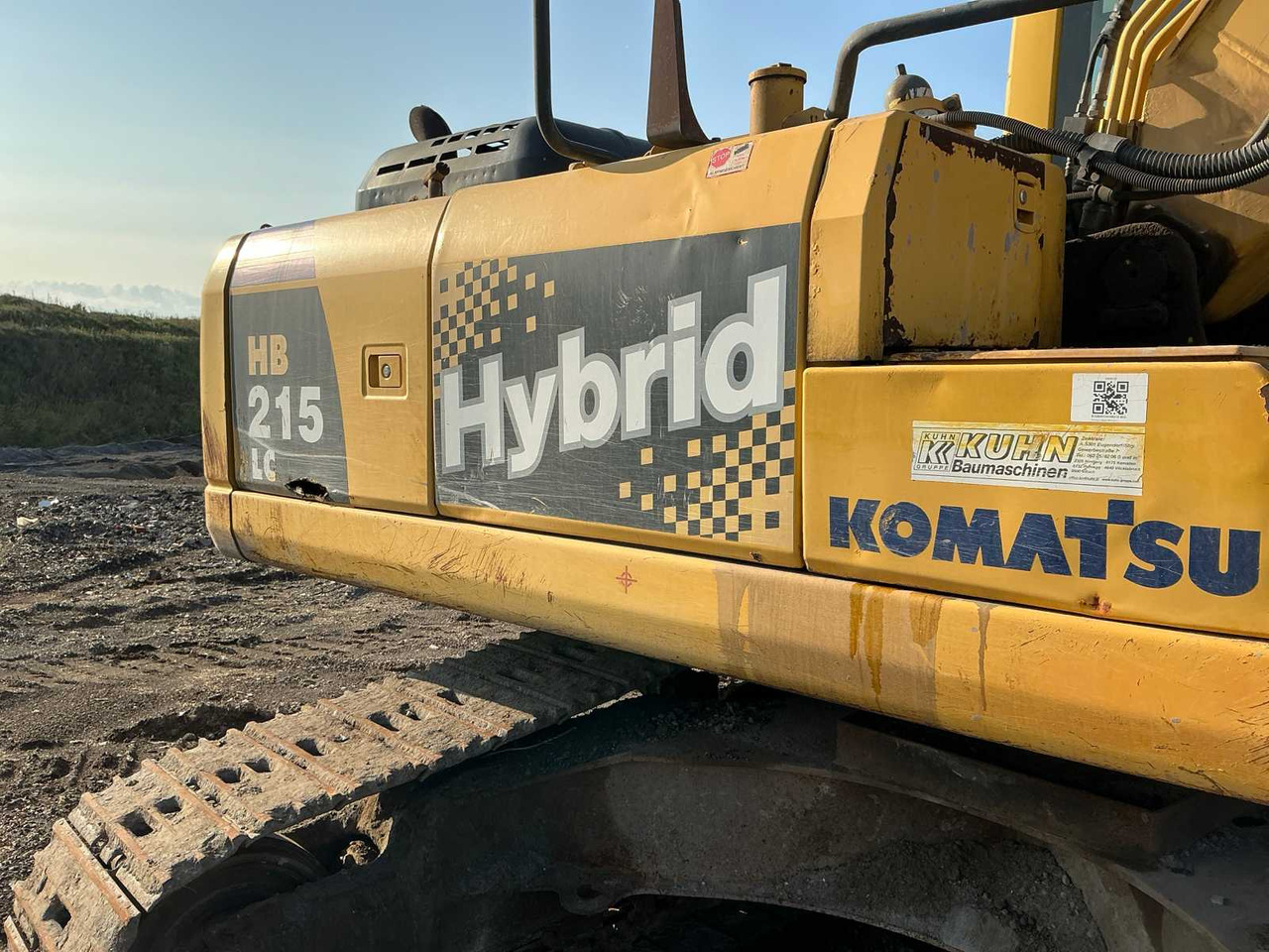 Crawler excavator Komatsu HB215 Hybrid: picture 22